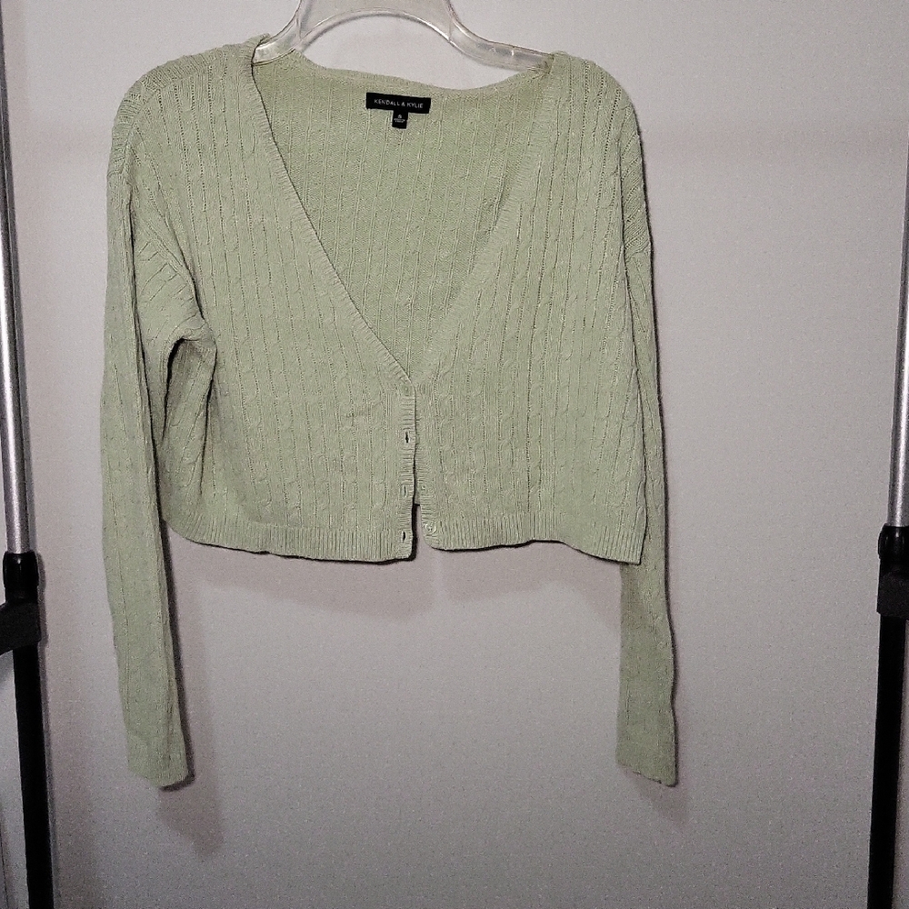 Kendall & Kylie Light Green Knit Top